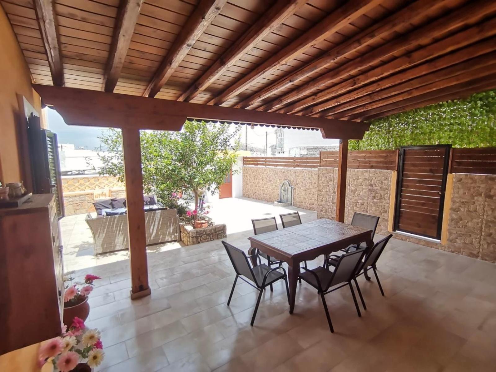 Archangelos Family House