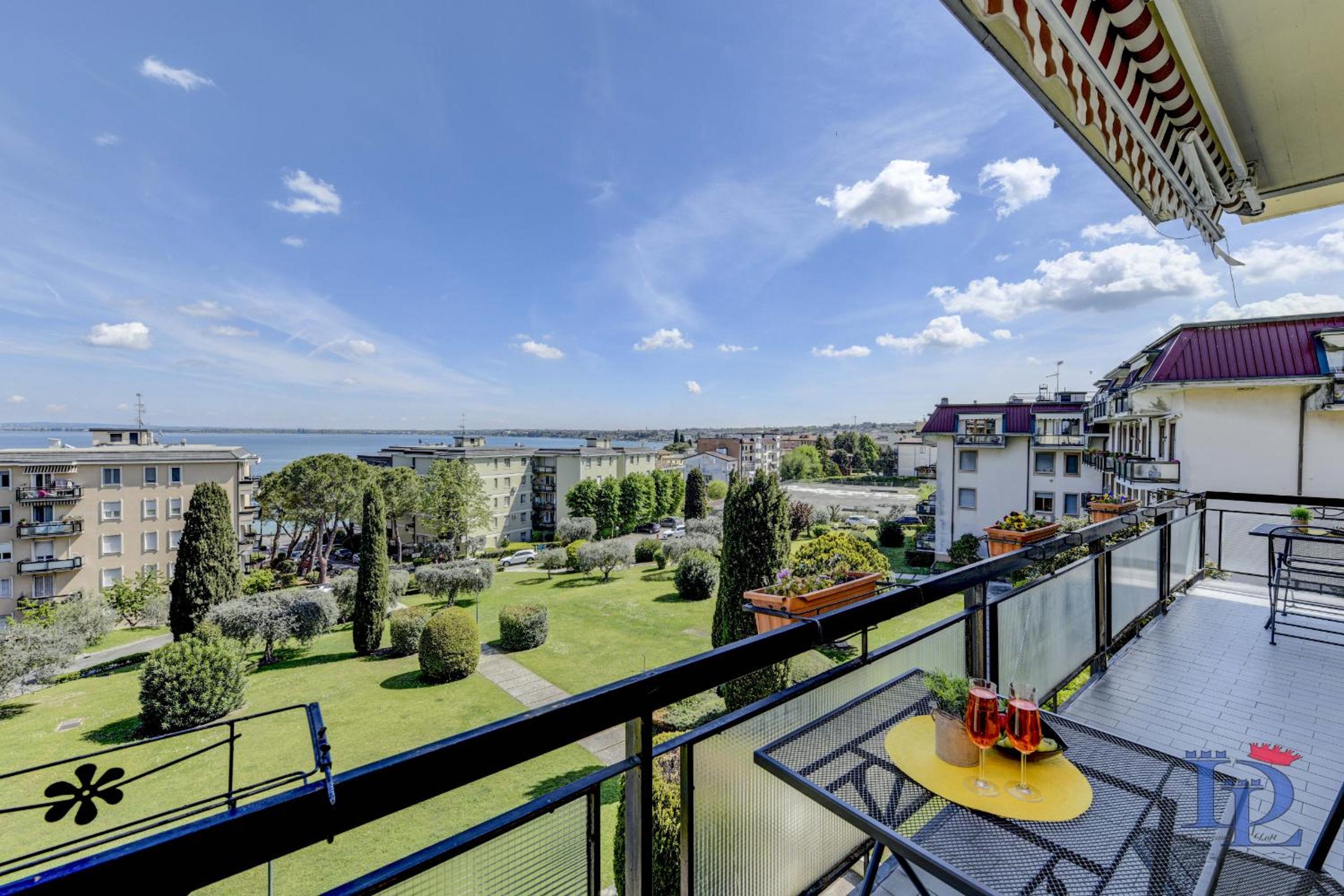 Splendido Apartment DesenzanoLoft Official Partner Homes & Villas by Marriott Bonvoy