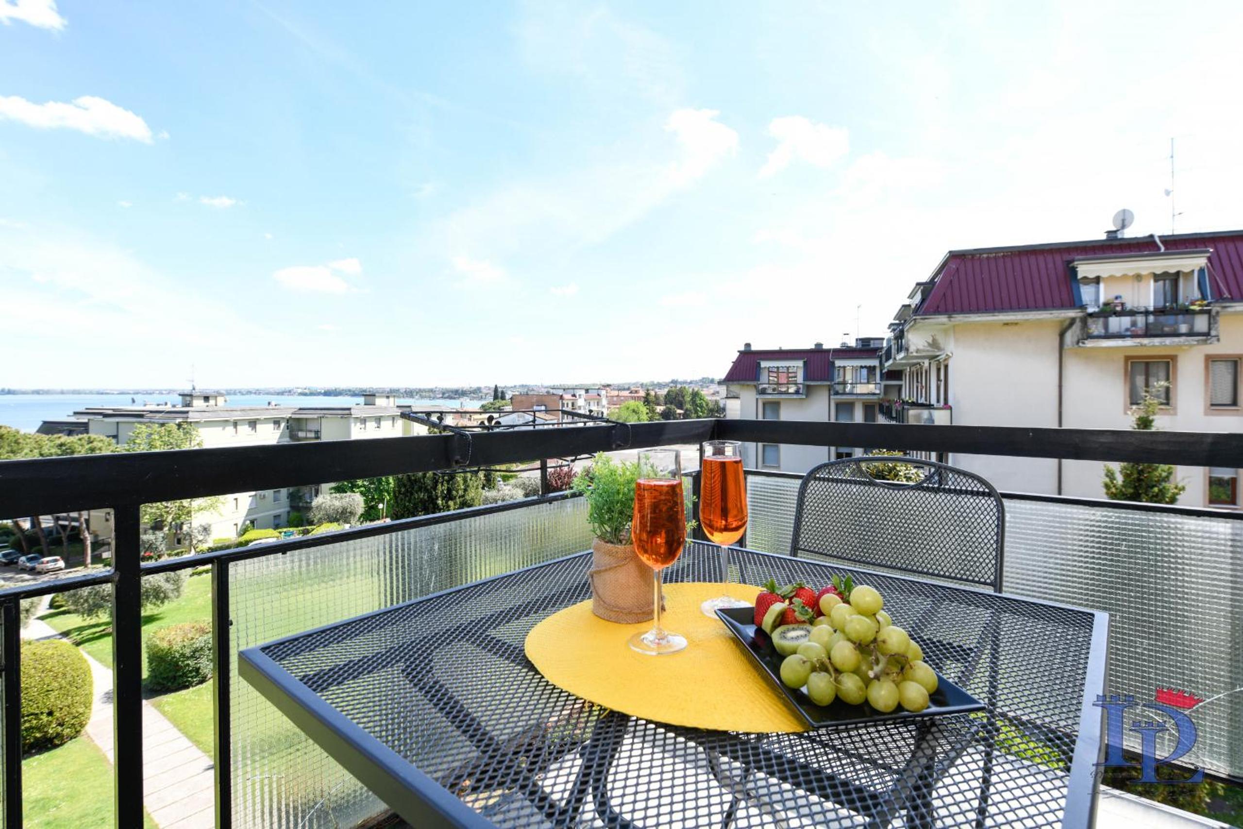 Splendido Apartment DesenzanoLoft Official Partner Homes & Villas by Marriott Bonvoy