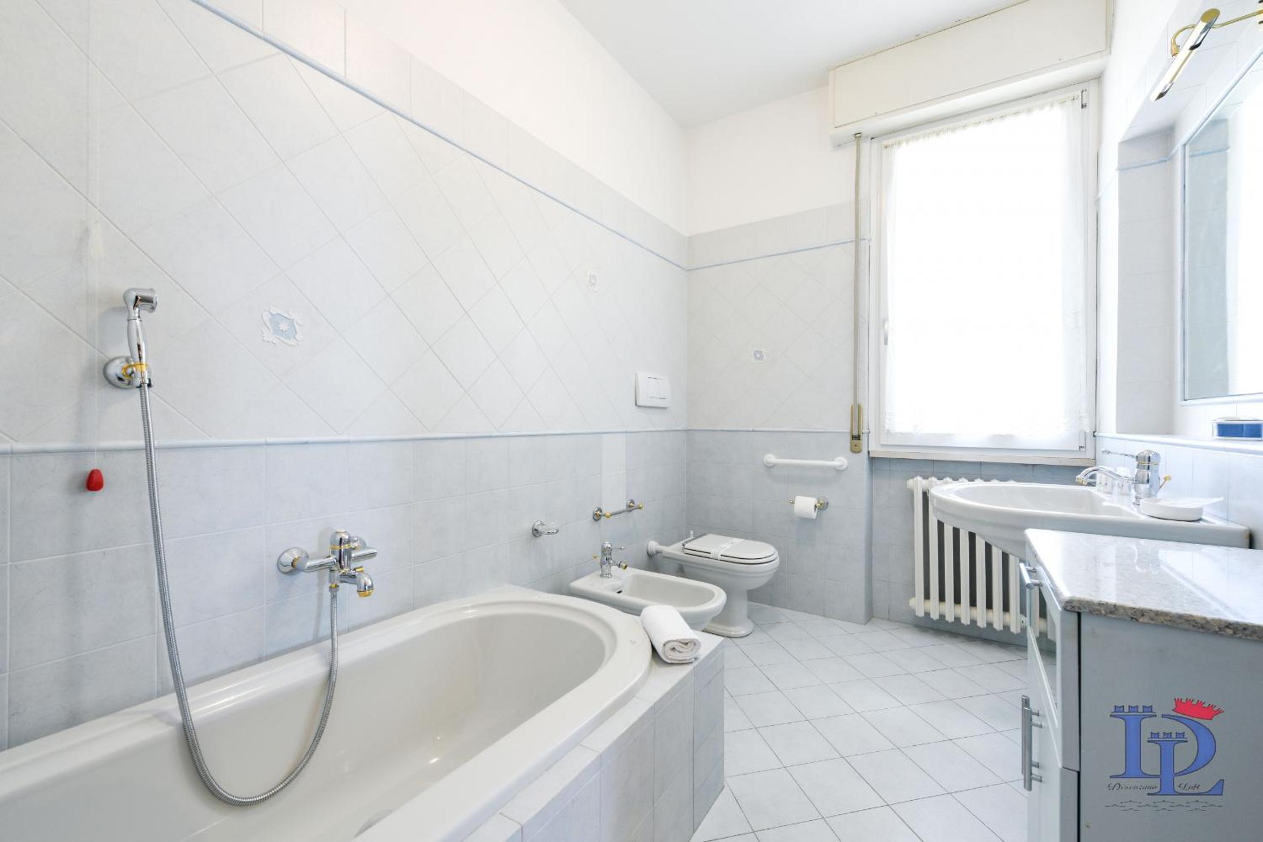 Splendido Apartment DesenzanoLoft Official Partner Homes & Villas by Marriott Bonvoy