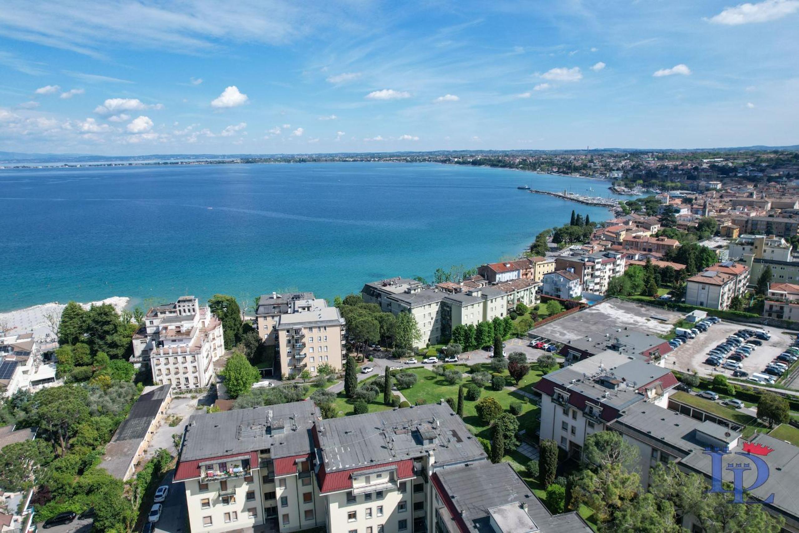 Splendido Apartment DesenzanoLoft Official Partner Homes & Villas by Marriott Bonvoy