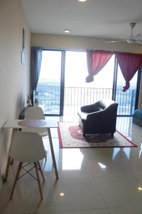 9Eleven Studio Apartment at Setia City