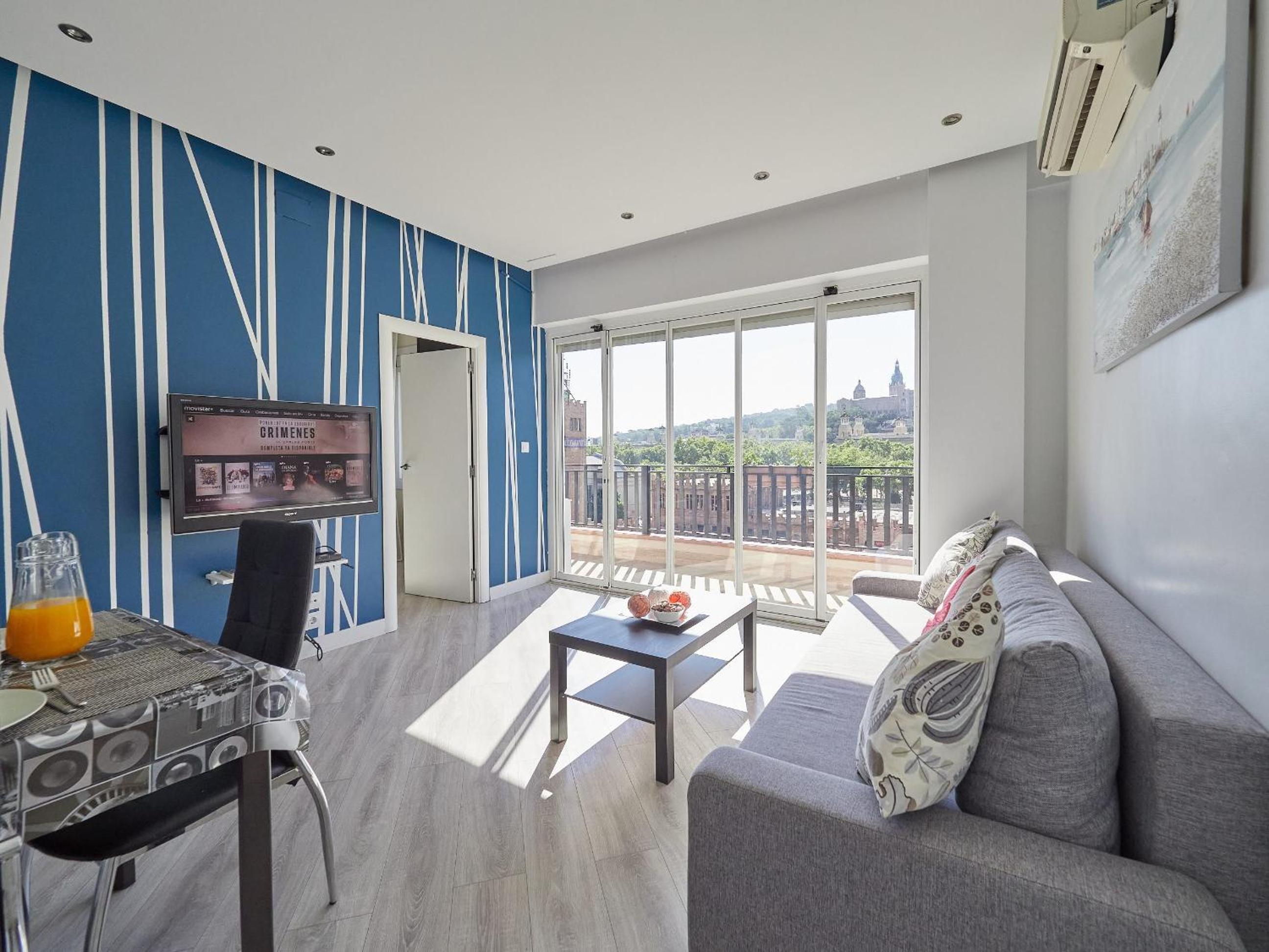 Unique Cozy Scenic Penthouse