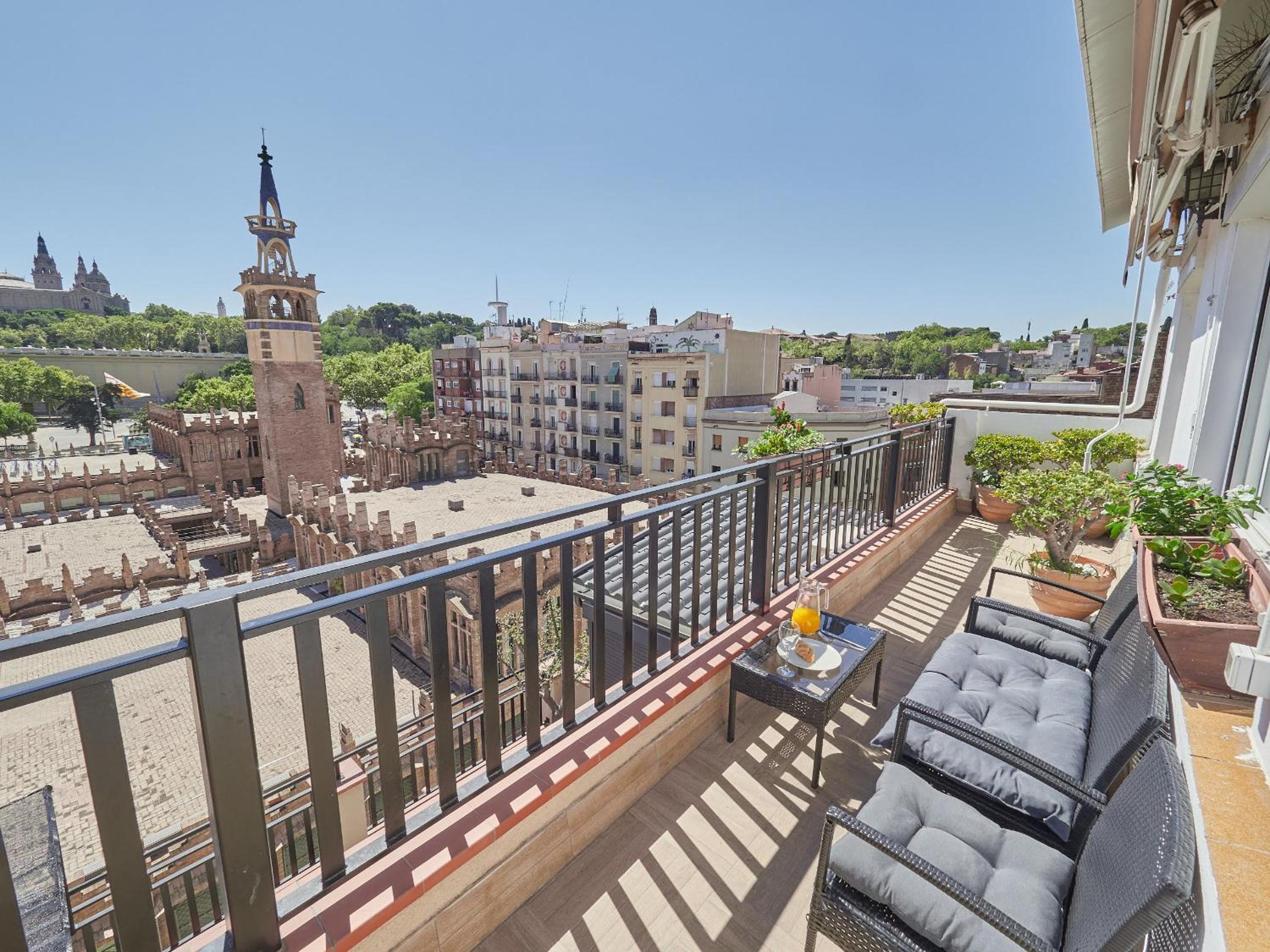Unique Cozy Scenic Penthouse