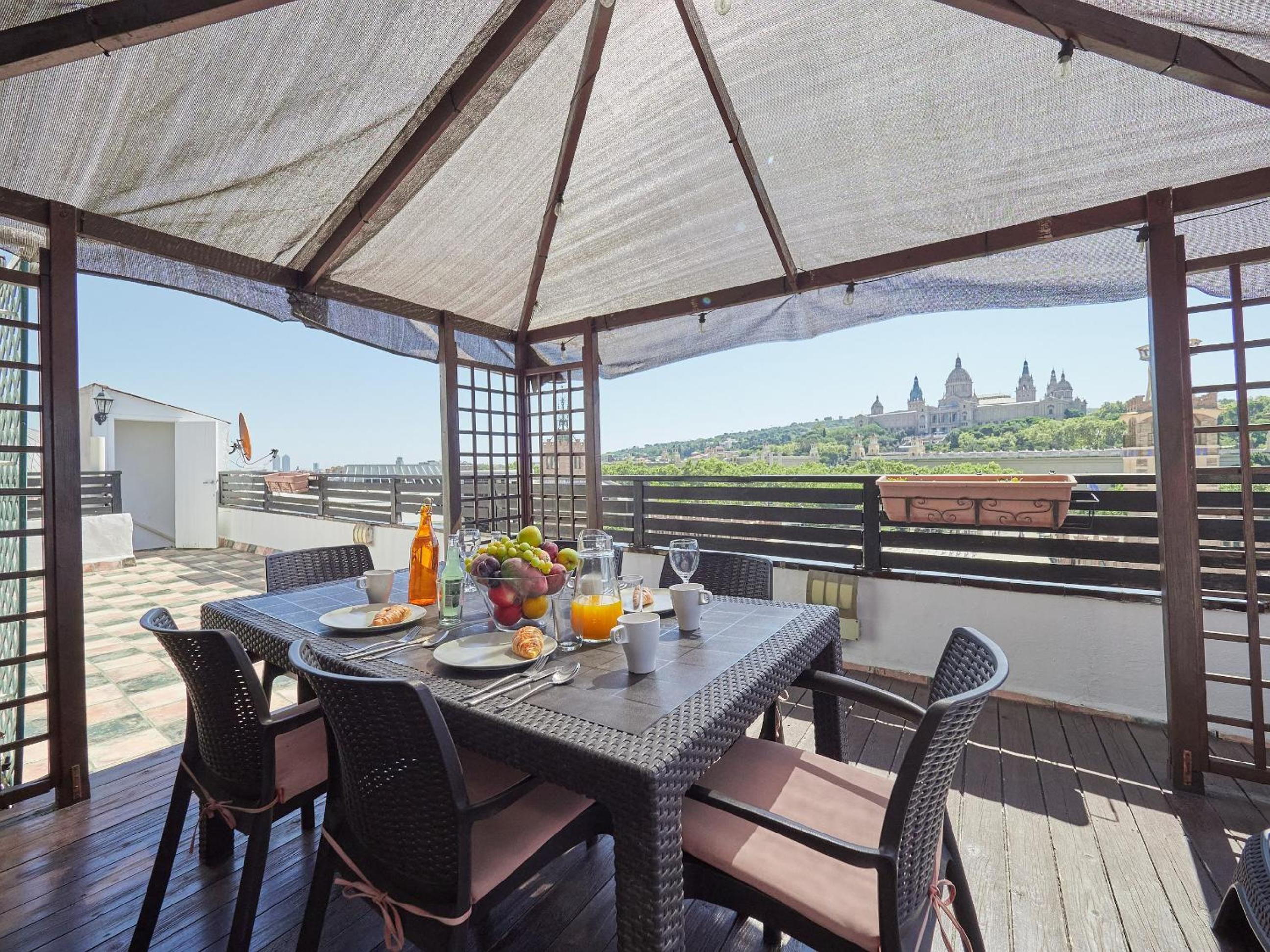 Unique Cozy Scenic Penthouse