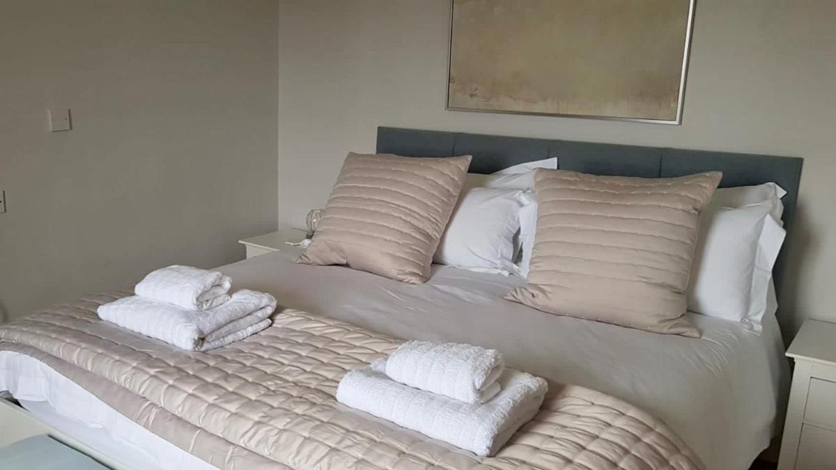 Lynton Vacations - Seascape - Property Image 10