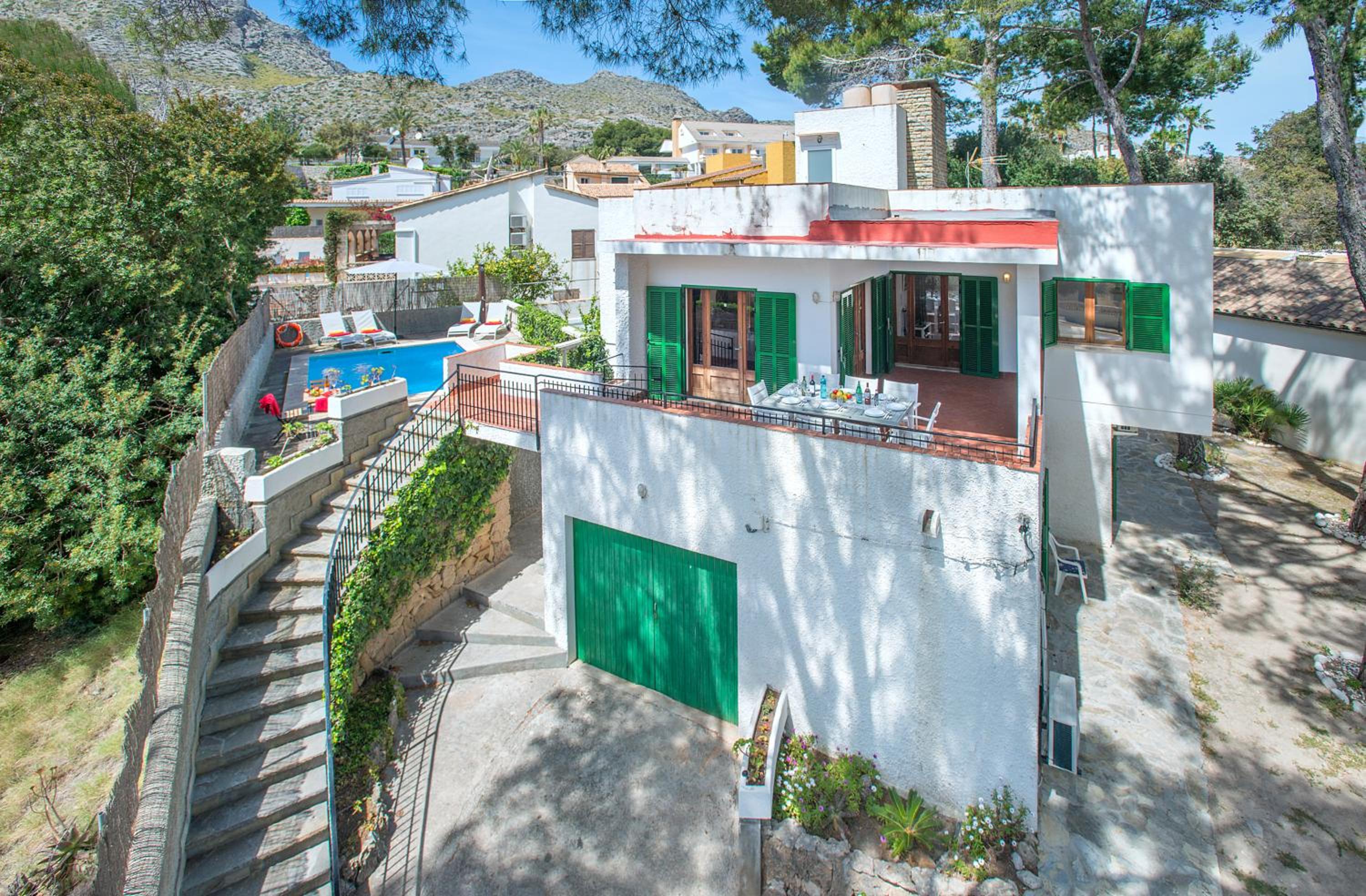 Hotel Owl Booking Villa Mariner - 5 Min Walk to the Beach - Image 1