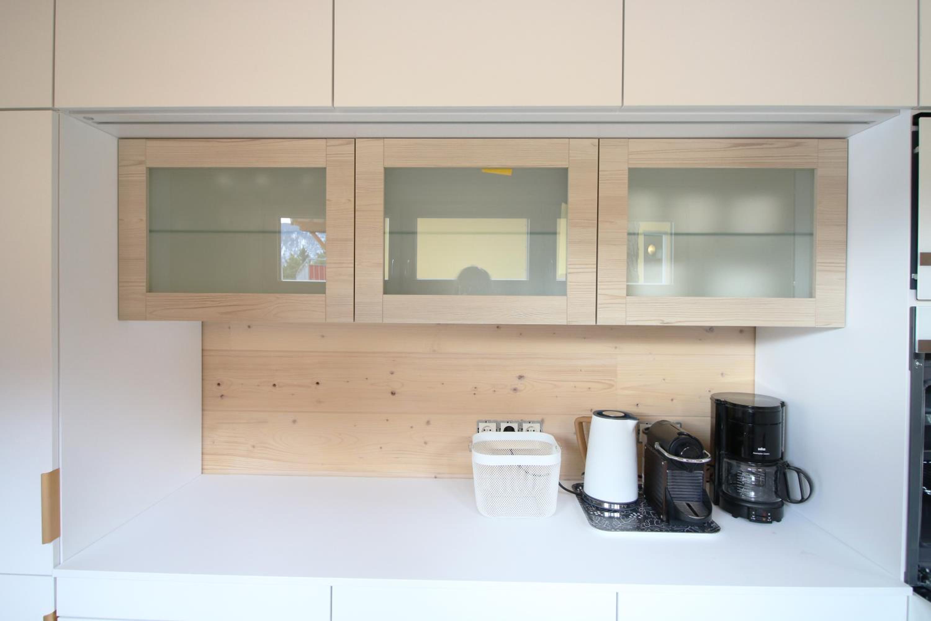 aeki BLOCK