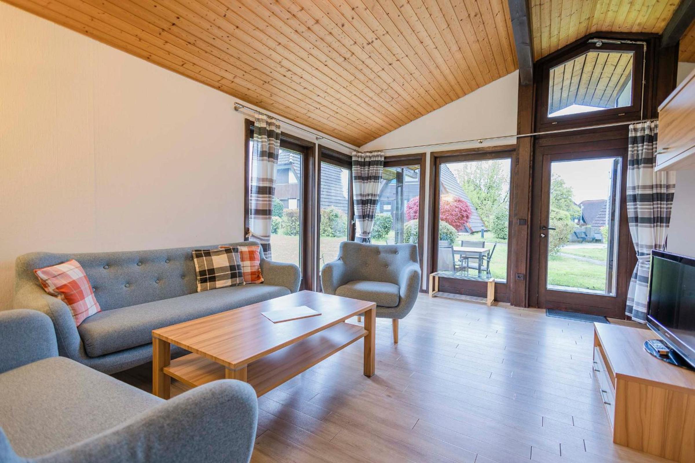 Ferienwohnpark Immenstaad am Bodensee Satteldachhaus Typ 10 SDS 125