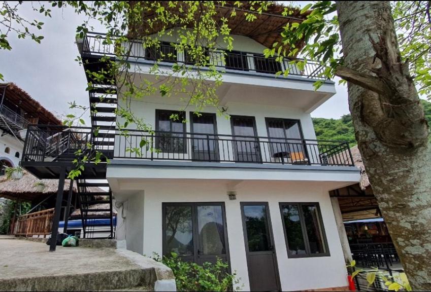 LePont Cat Ba Bungalow