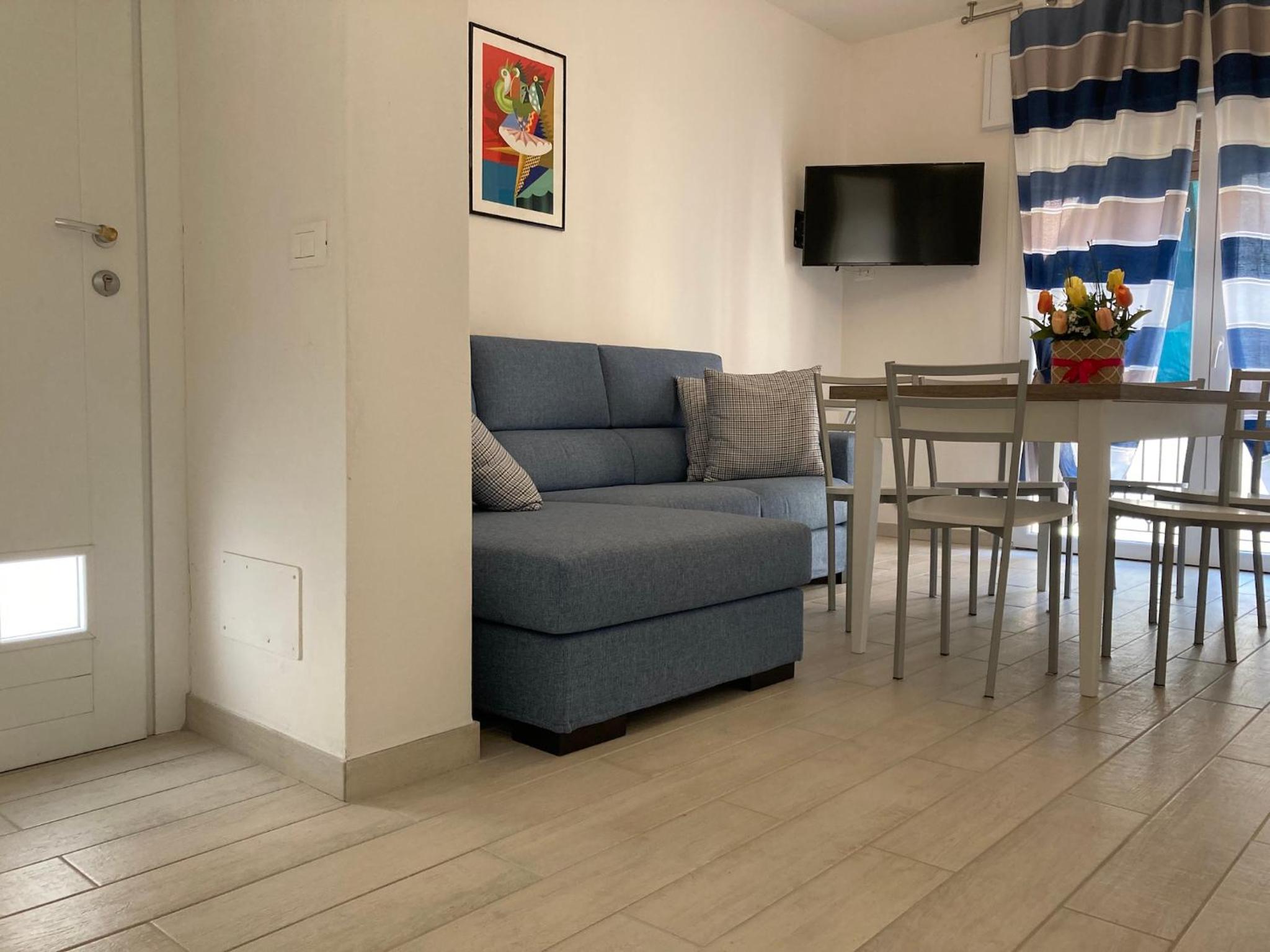 Bright apartment close to the beach view 2
