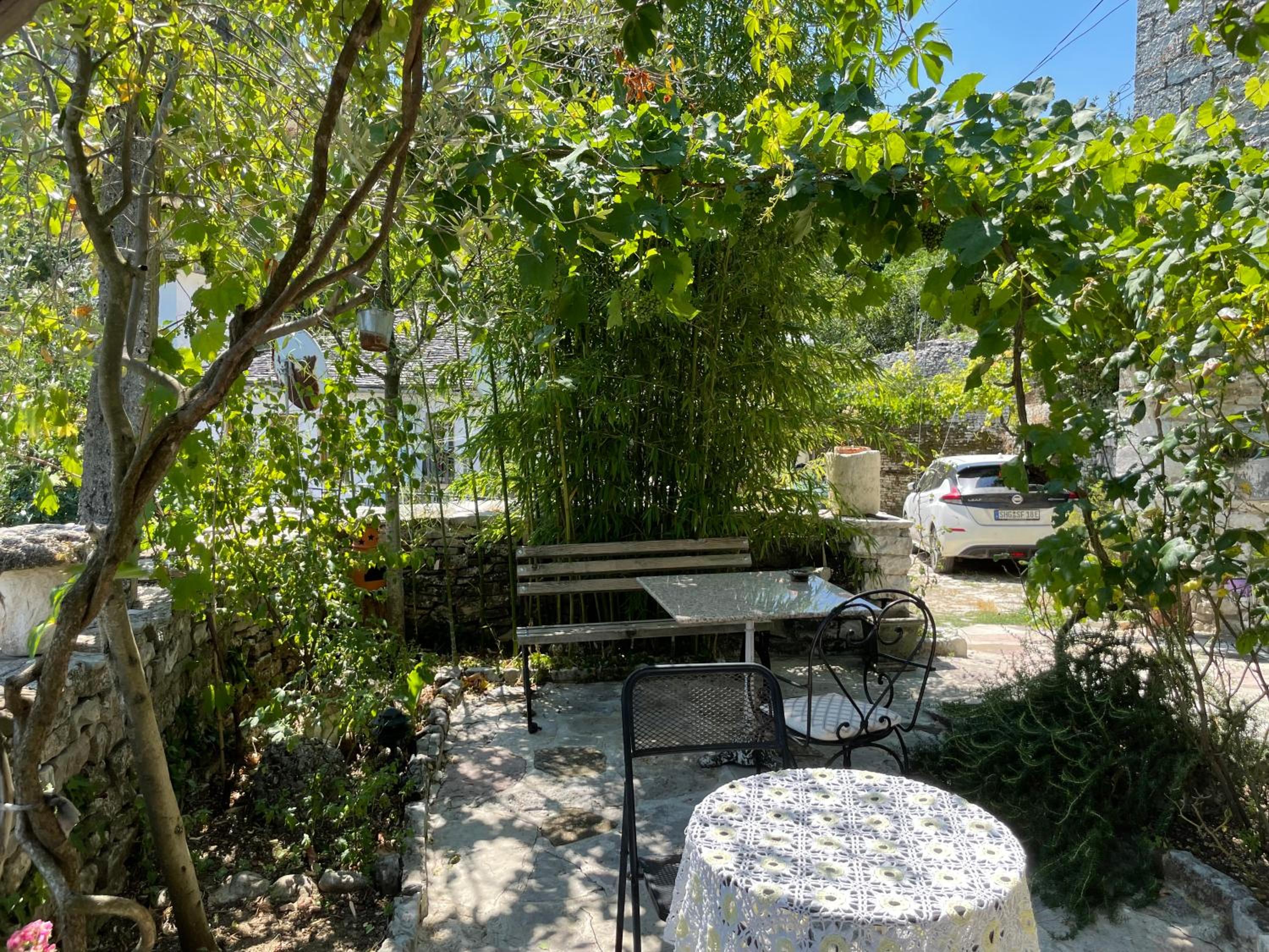 Konaku Guest house