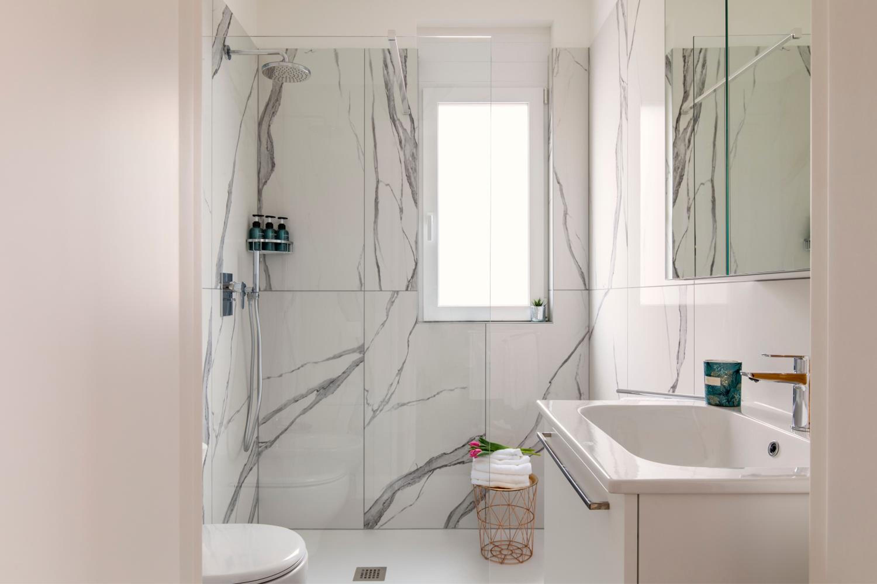 Lugano Superior Suites - Free Parking