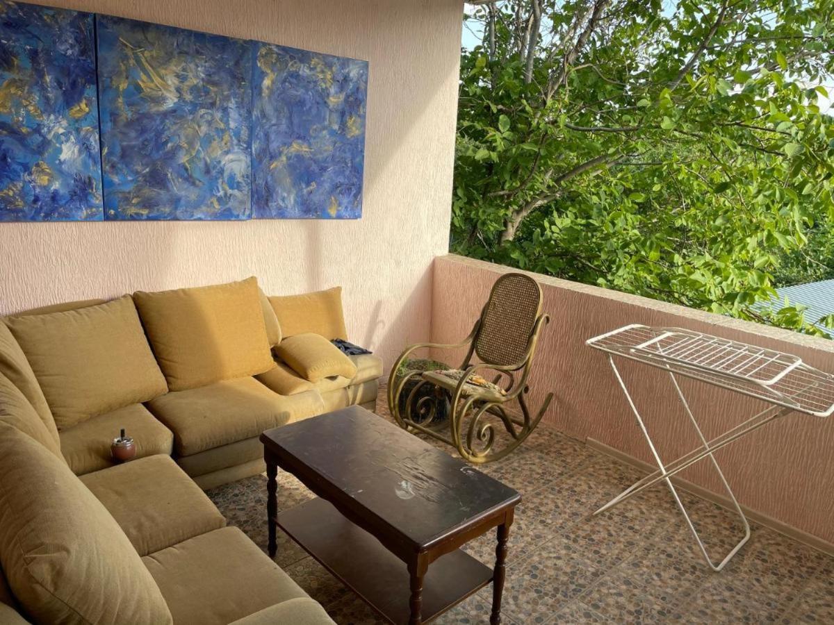 Gallery Villa