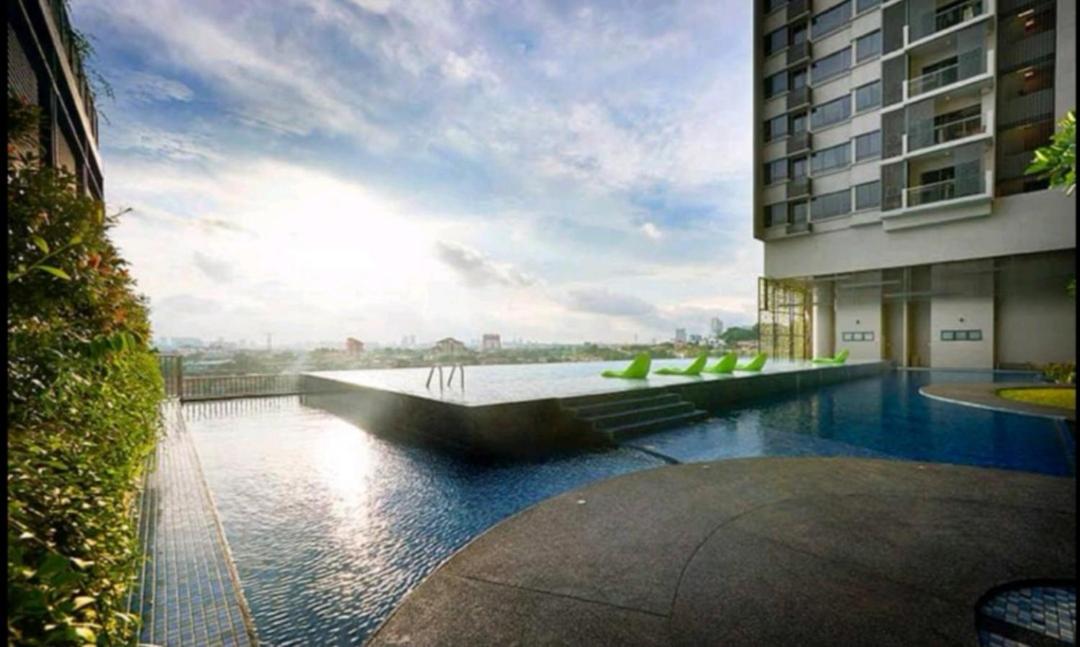 Midvalley Luxury Maxine Suite