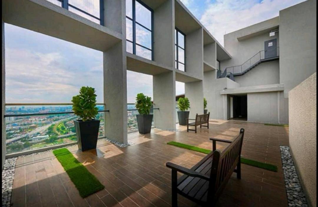 Midvalley Luxury Maxine Suite