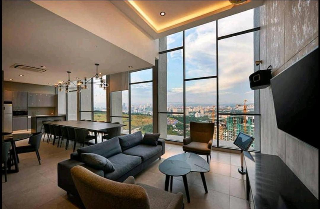 Midvalley Luxury Maxine Suite