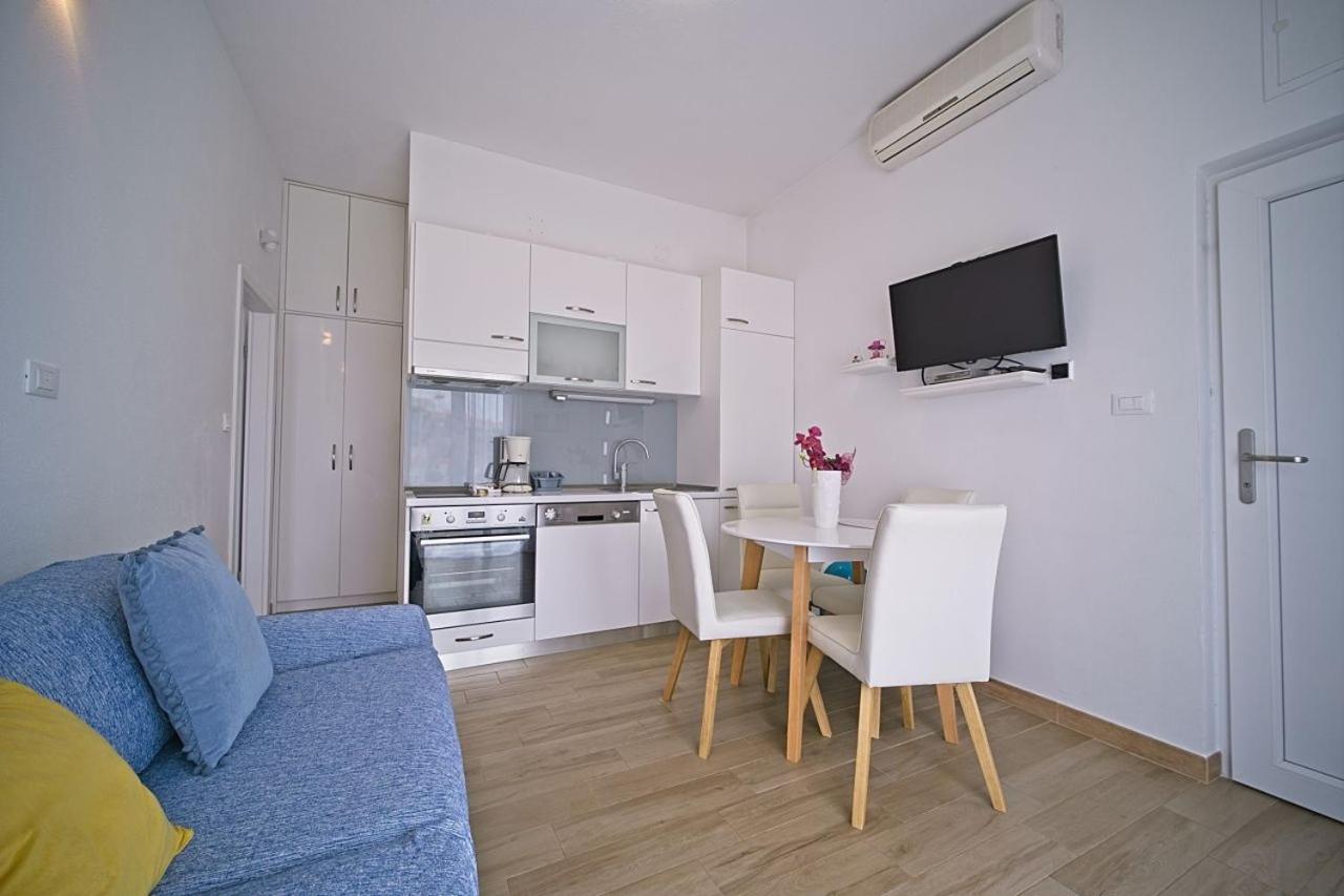 Apartment Toni with spacious terrace view 5