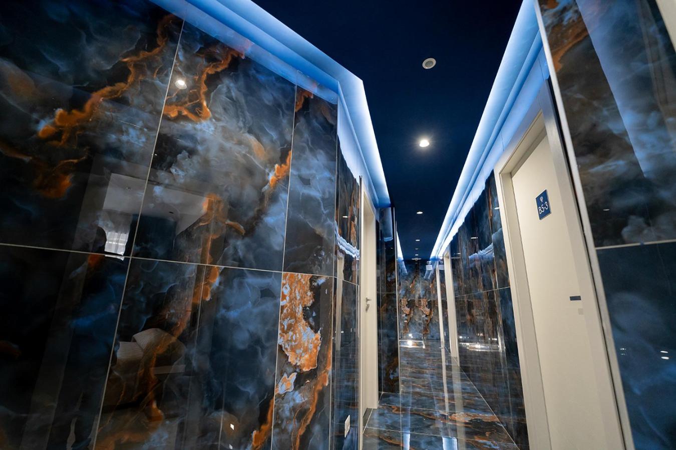 P.C. Boutique H. Vesuvius, Napoli Centro, by ClaPa Group