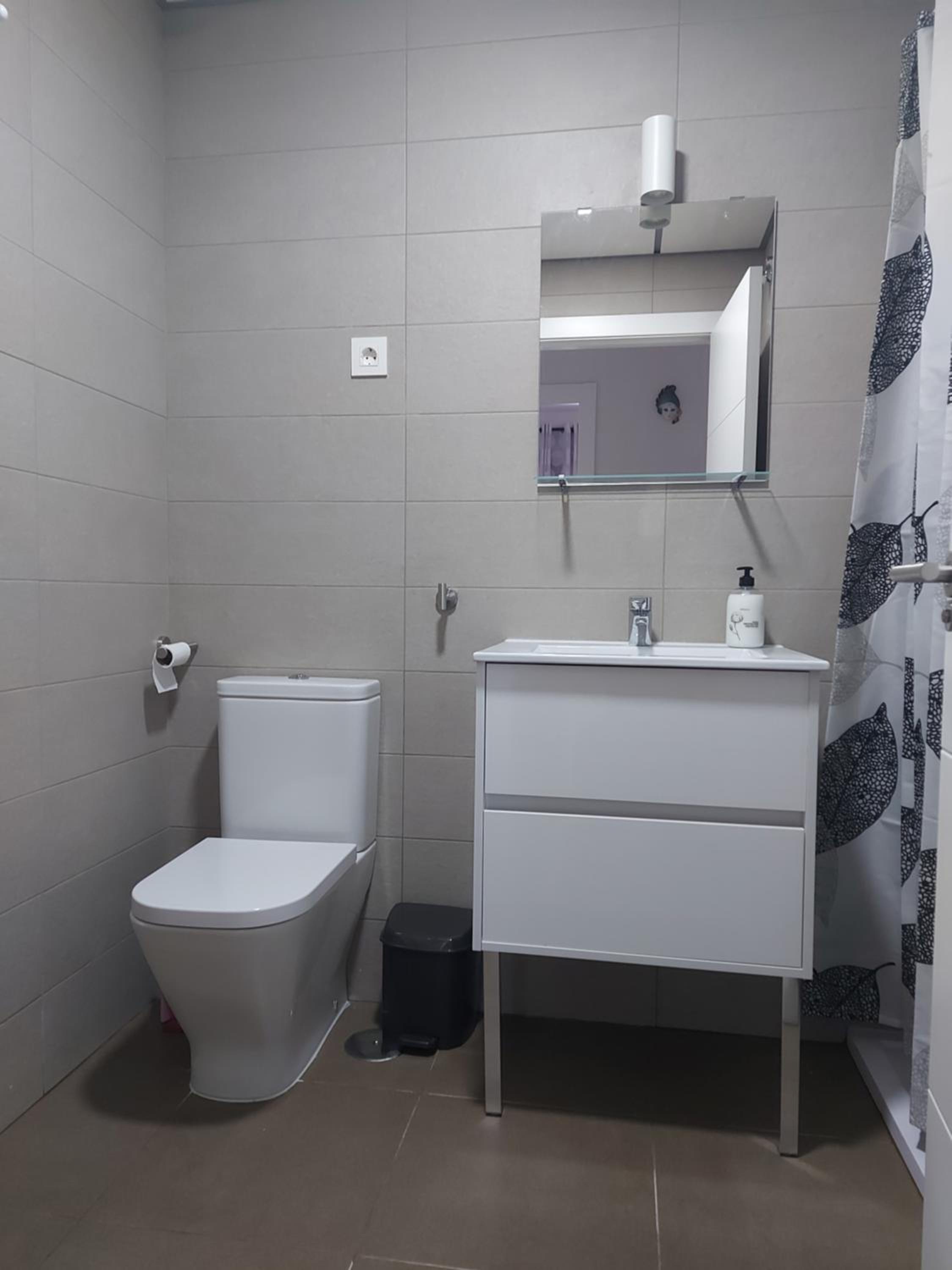 APARTAMENTO en VALLE-NIZA, ALMAYATE, BENAJARAFE, TORRE DEL MAR a 50 METROS de LA PLAYA
