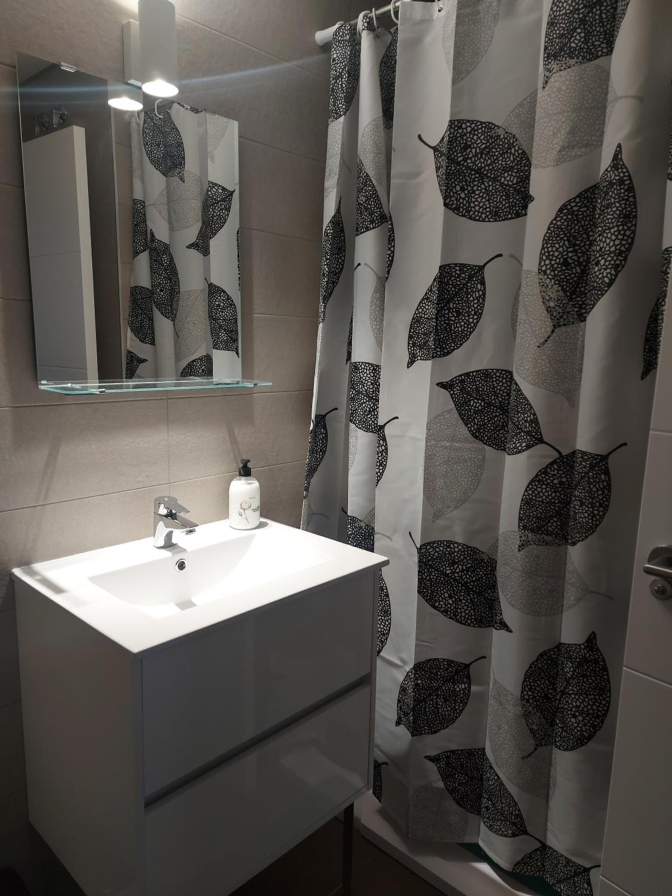 APARTAMENTO en VALLE-NIZA, ALMAYATE, BENAJARAFE, TORRE DEL MAR a 50 METROS de LA PLAYA