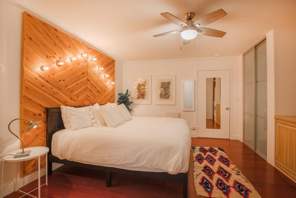 The Creekside Retreat: Steps to all of Telluride view 5