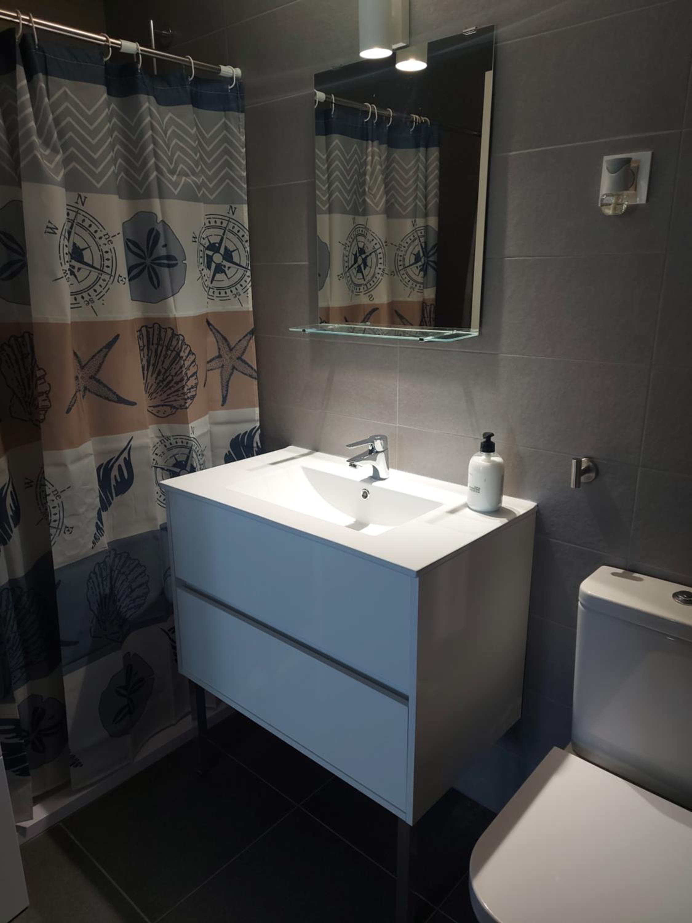 APARTAMENTO en VALLE-NIZA, ALMAYATE, BENAJARAFE, TORRE DEL MAR a 50 METROS de LA PLAYA