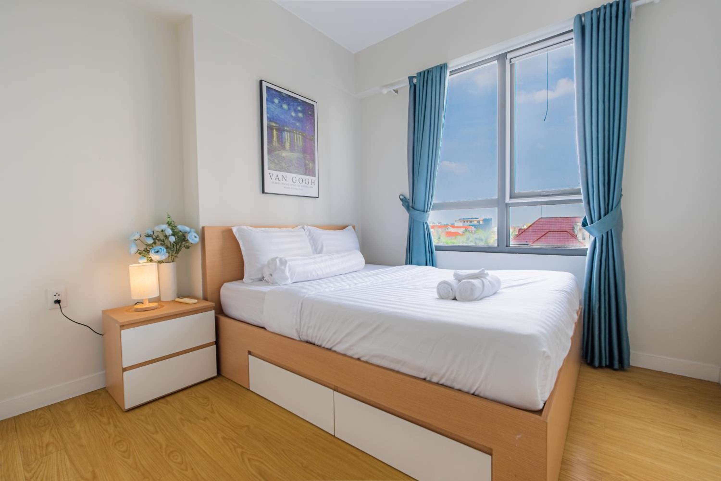 ambiHOME 3BR 2WC in Masteri Thao Dien District 2