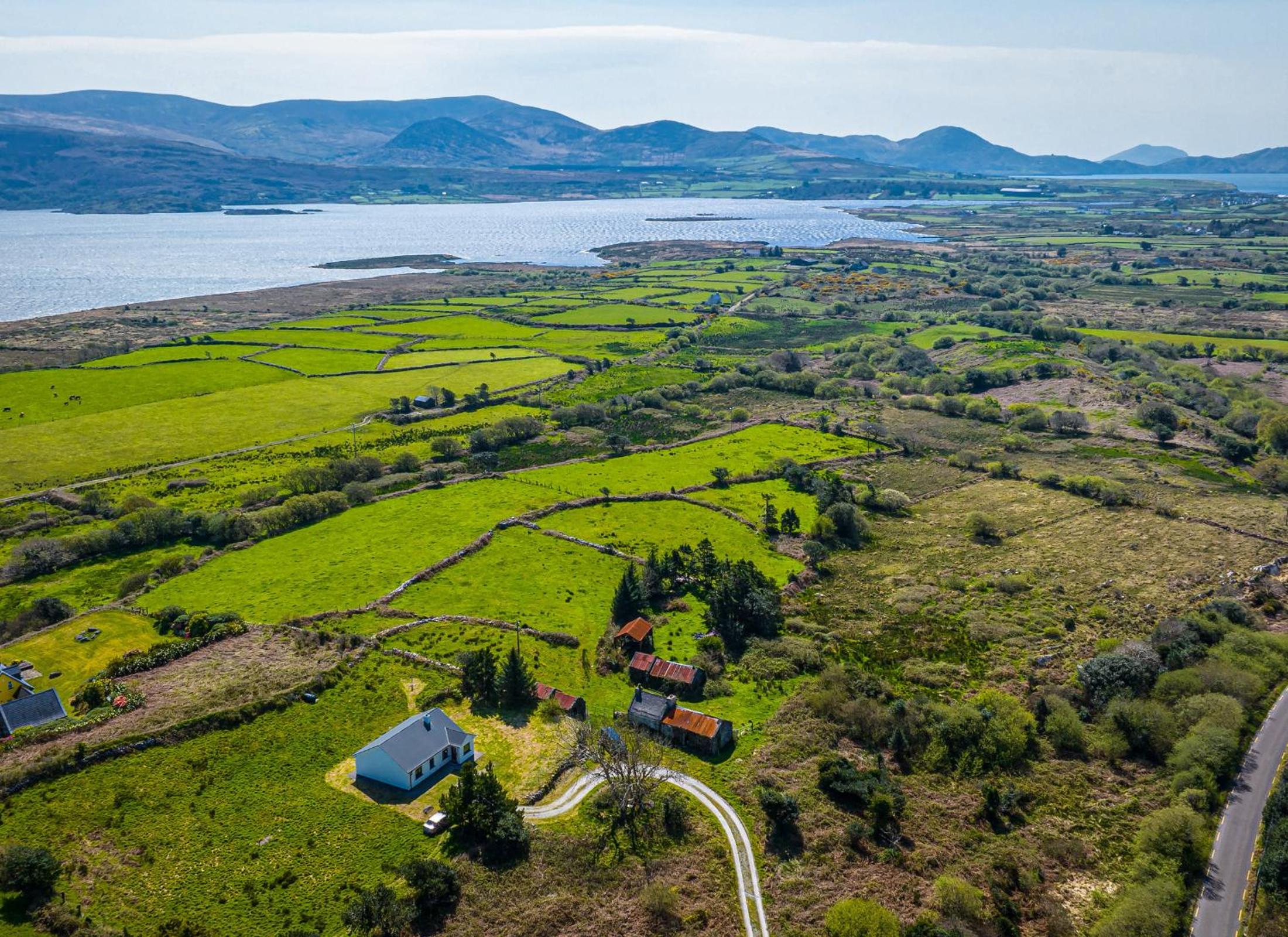 Lakeview Waterville Holiday Home view 3