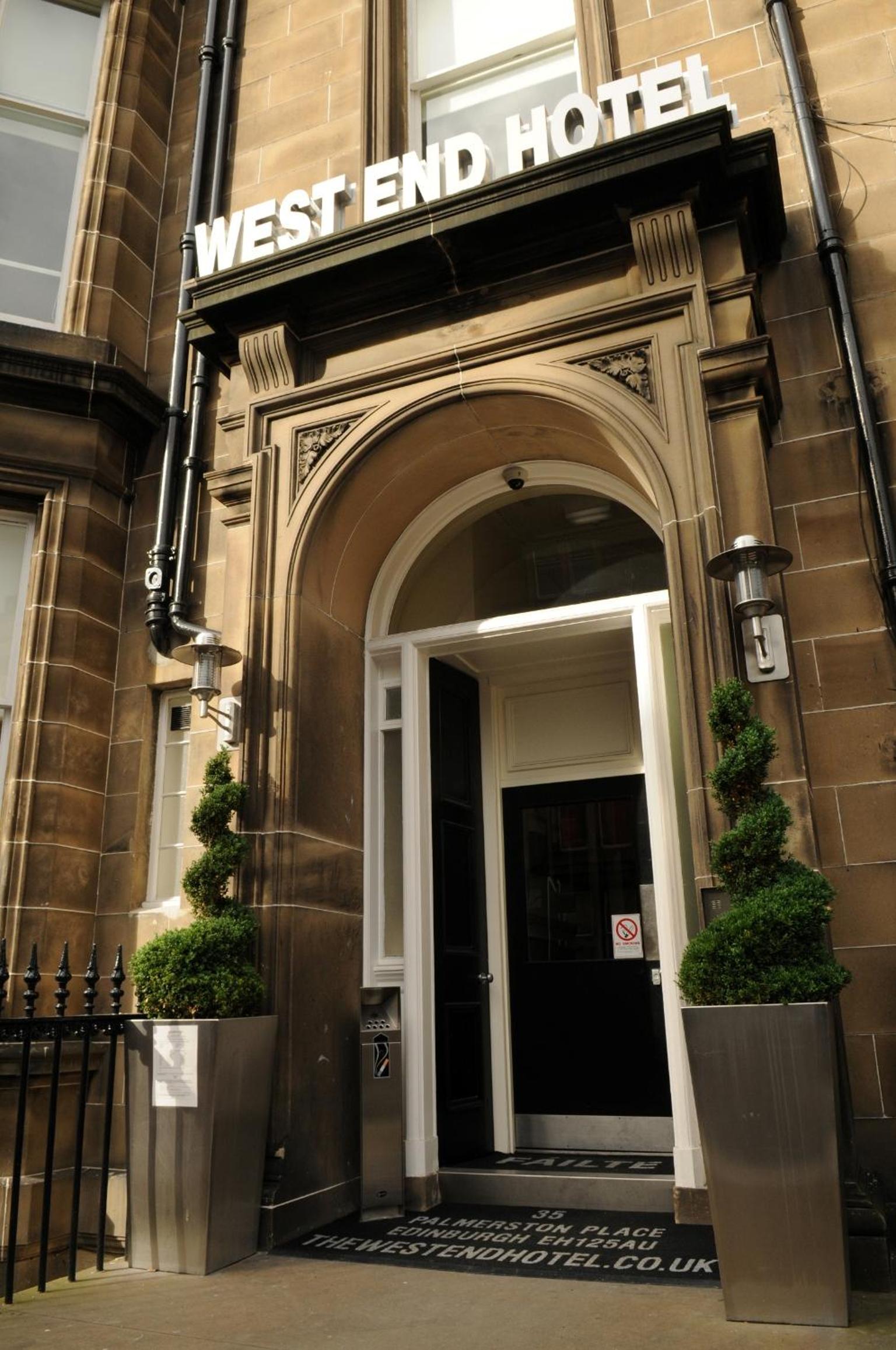 Revolver Edinburgh photo 12 of 89