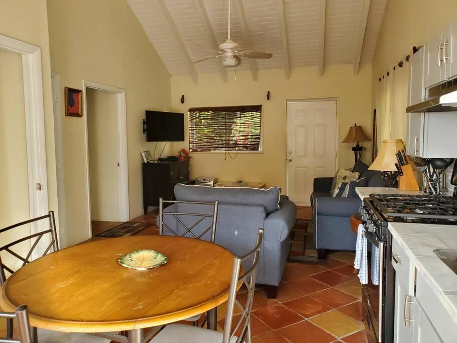The Cottage at Villa Indigo view 4