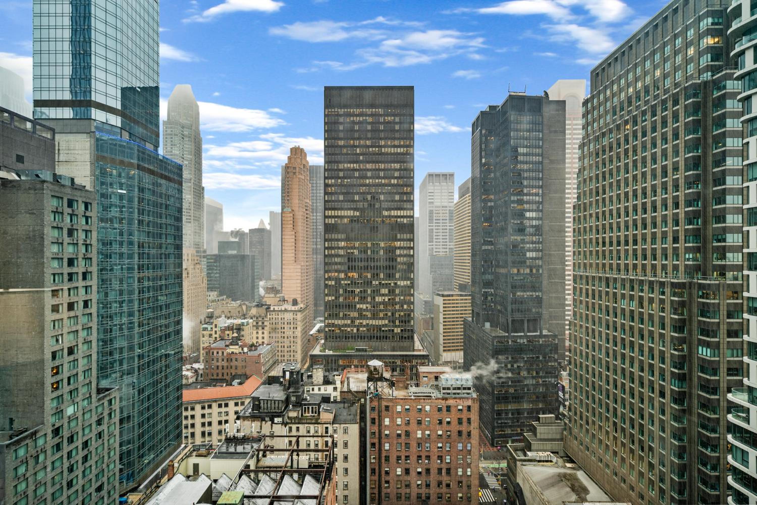 Global Luxury Suites at The Marc