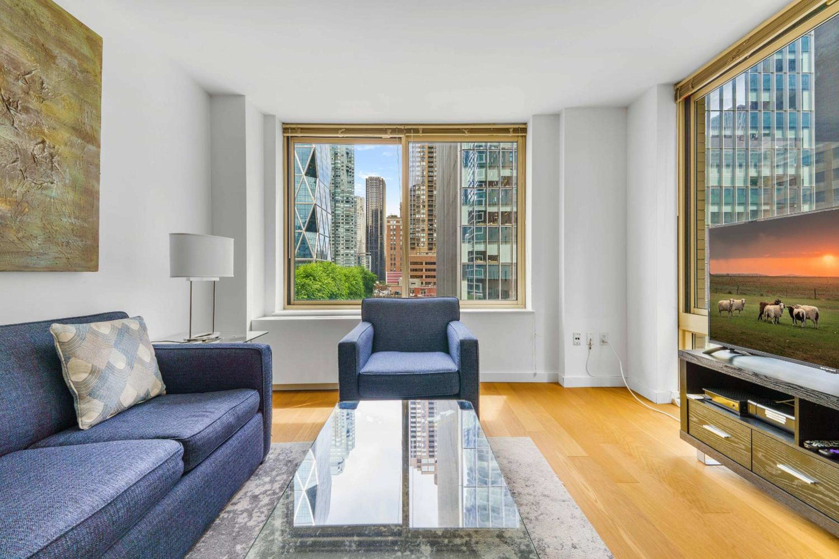 Global Luxury Suites at The Marc