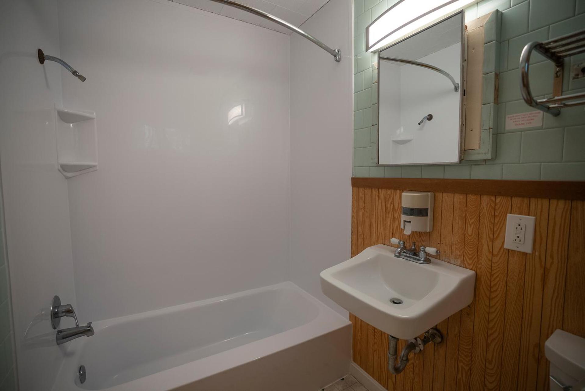 Bingham Motor Inn