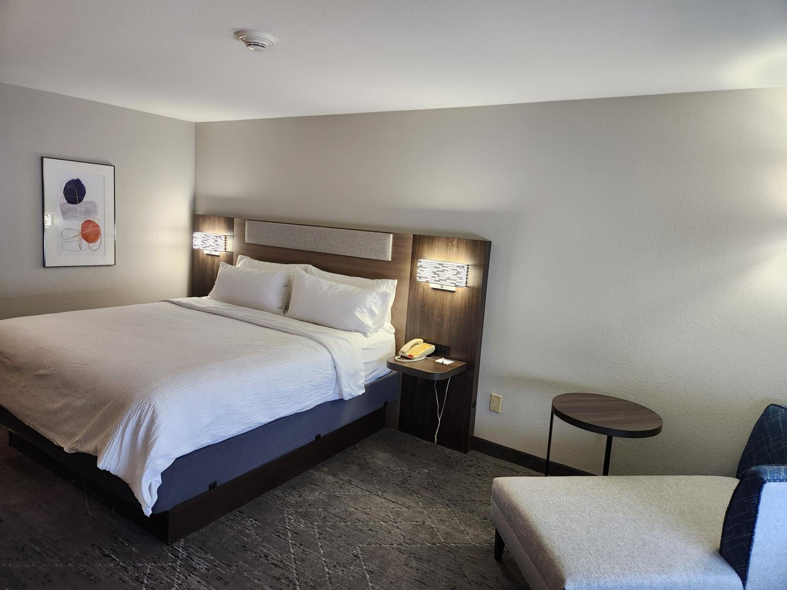 Perry Vacations - Holiday Inn Express  Suites Perry, an IHG Hotel - Property Image 6