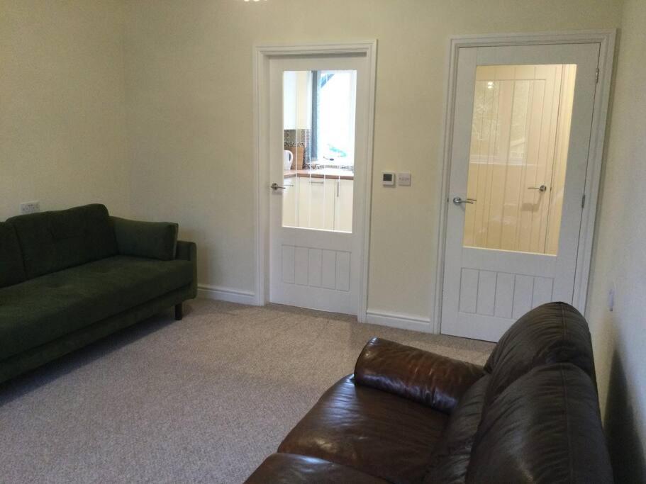 ChurstonBnB, private flat within family home, Bolton