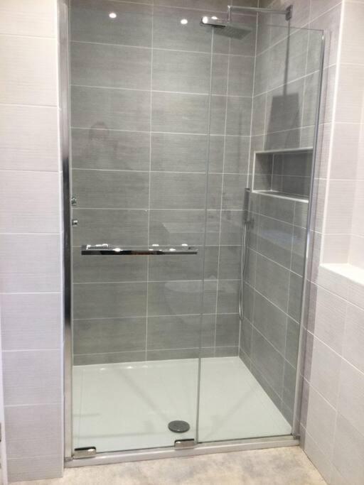ChurstonBnB, private flat within family home, Bolton