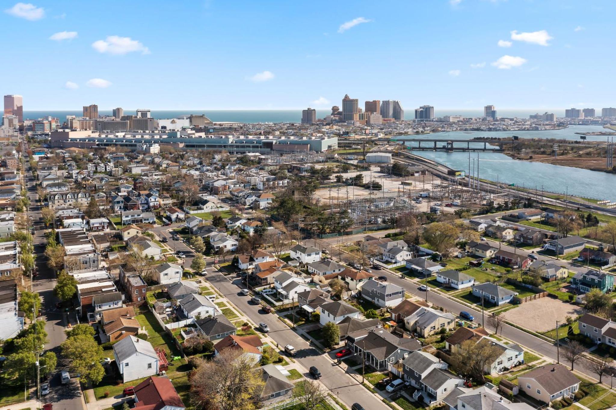 Stylishly Renovated 5-Bedroom Home in AC - Perfect for Groups and Families view 2