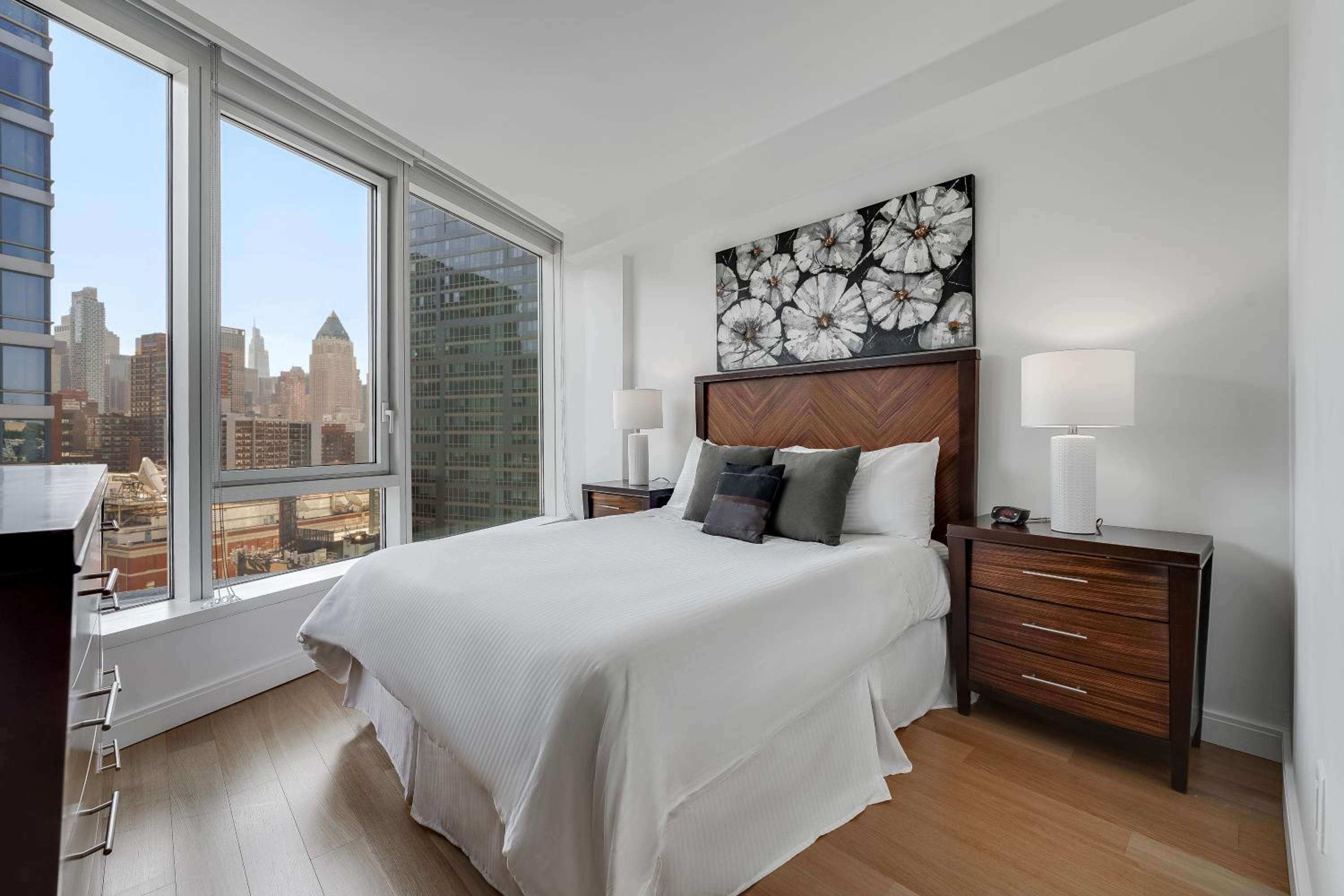 Global Luxury Suites at Via 57
