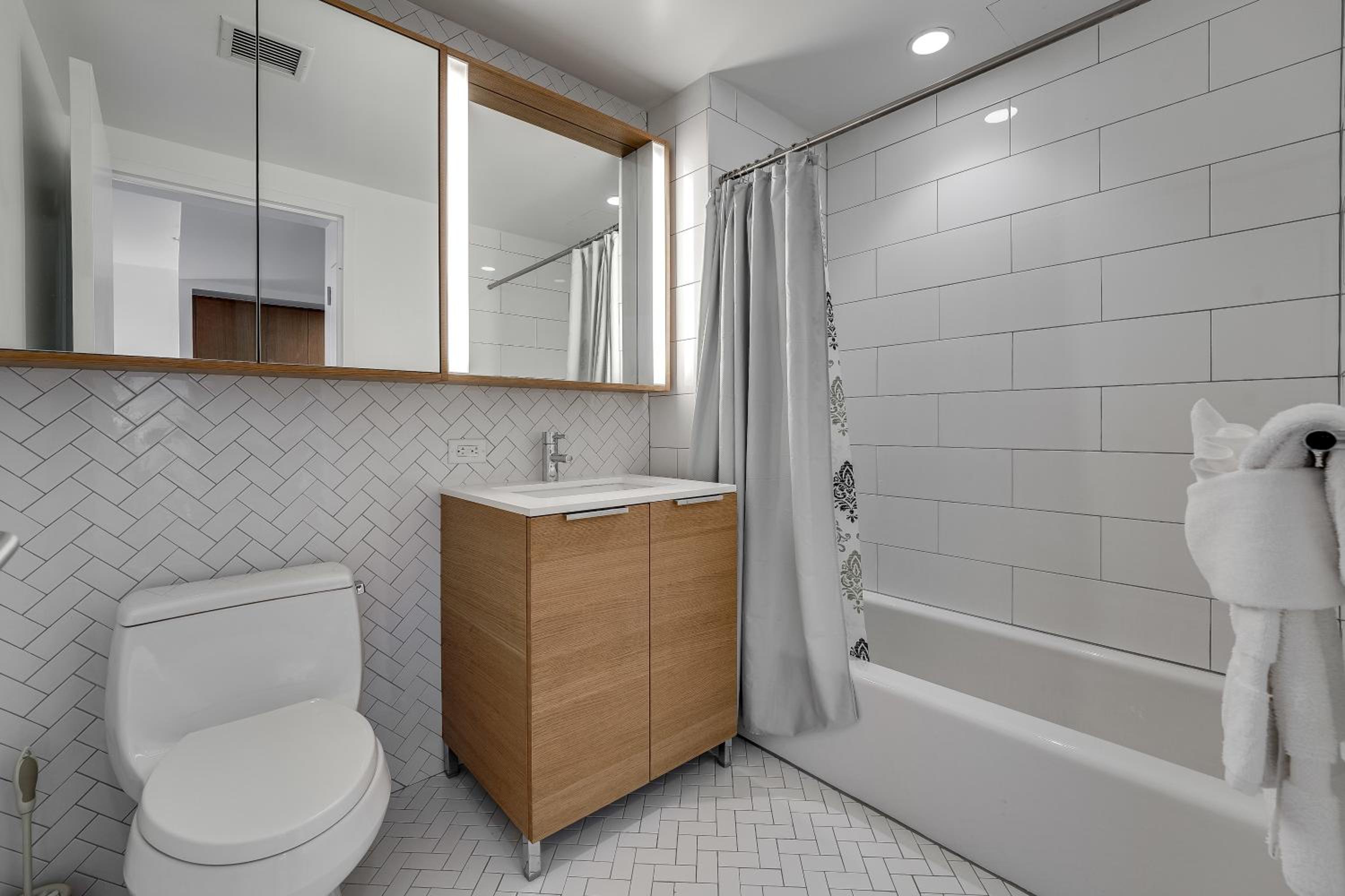Global Luxury Suites at Via 57