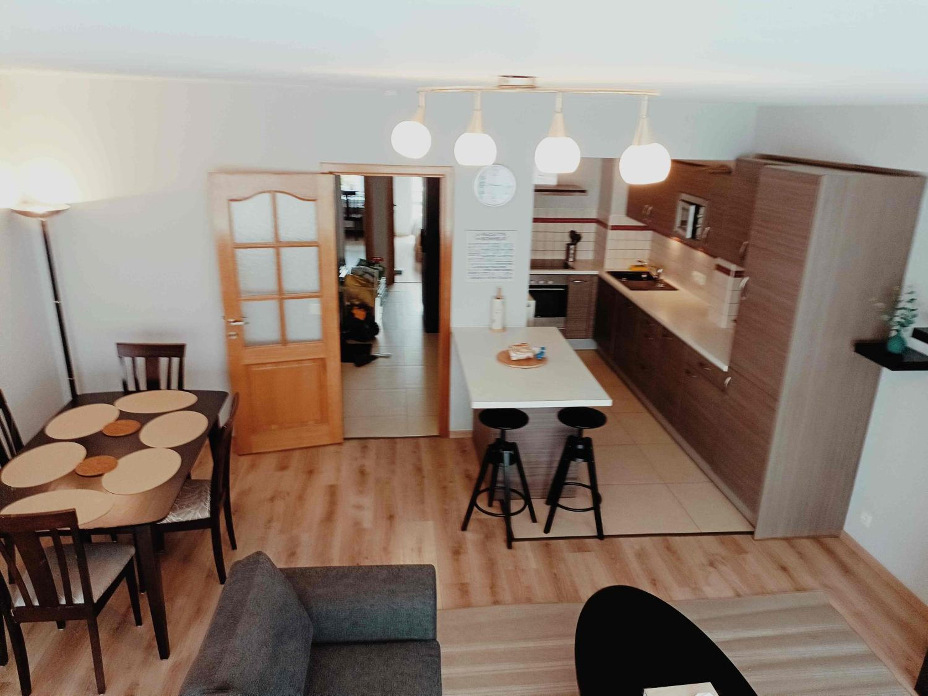Cozy 2 bedroom apartment - metro Montgomery