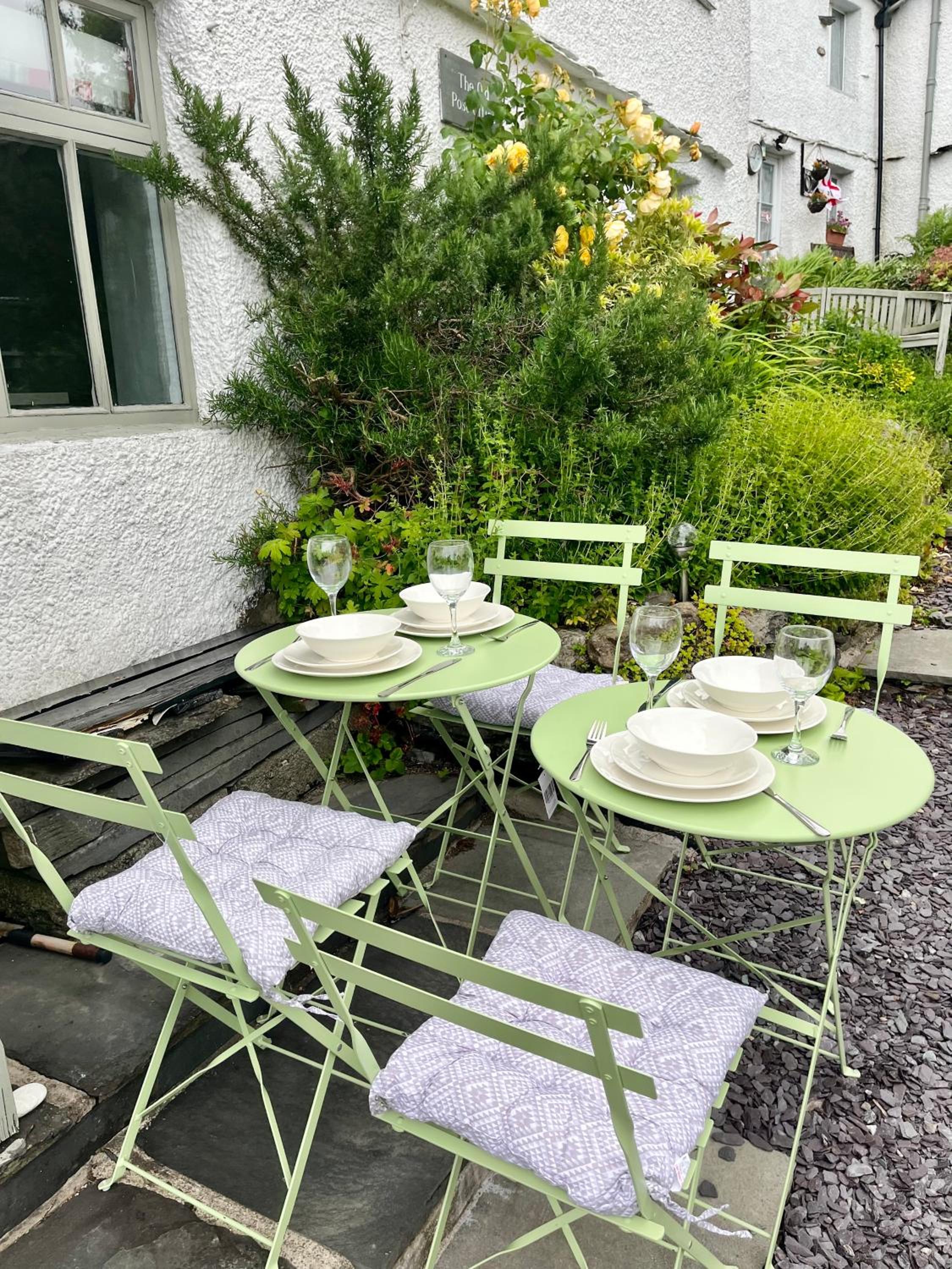 The Old Post Office, Cosy Grade II listed 2 bed apartment Windermere view 5