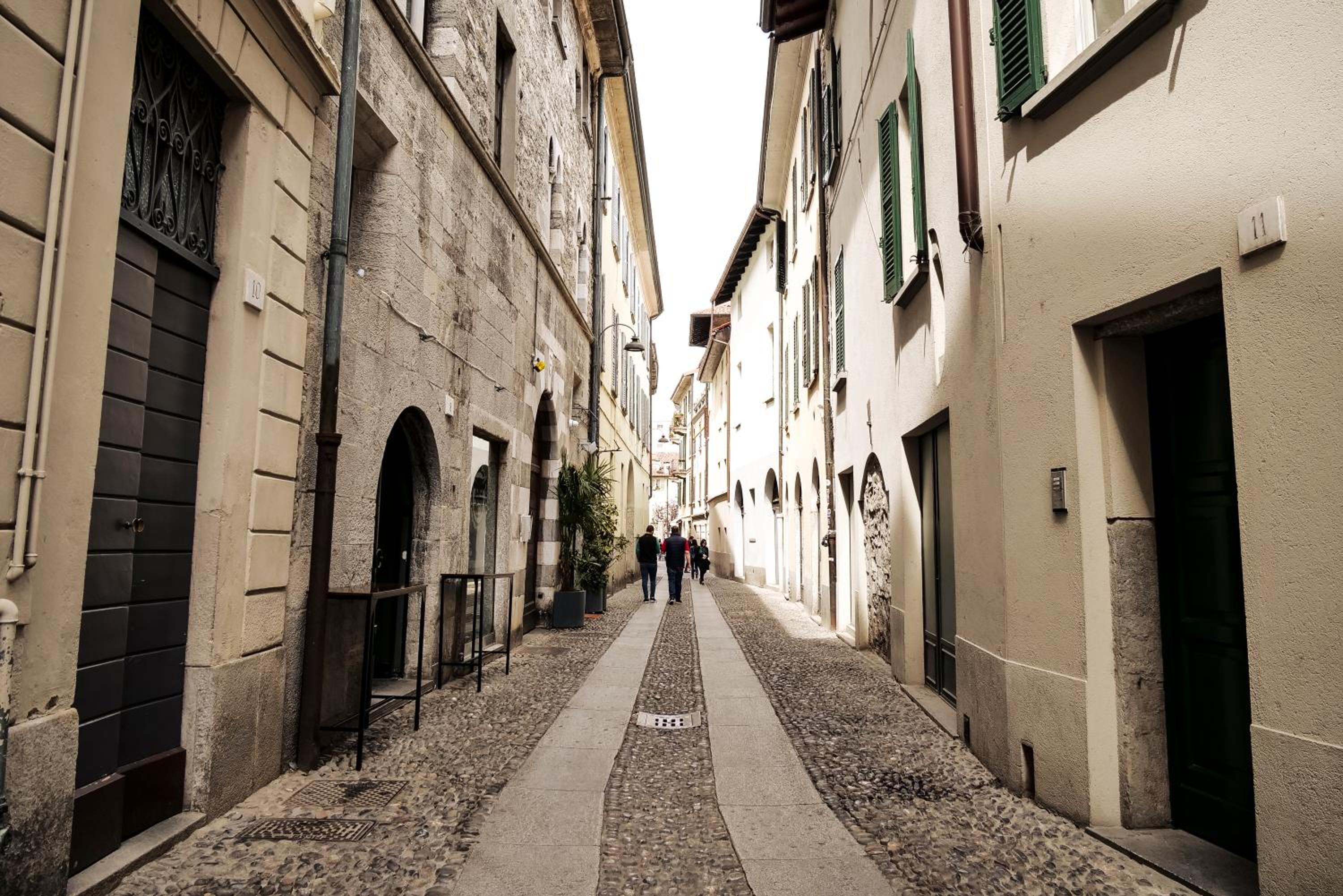 Casa del pittore - Elegante appartamento del 1200 - Centro storico Como photo 3