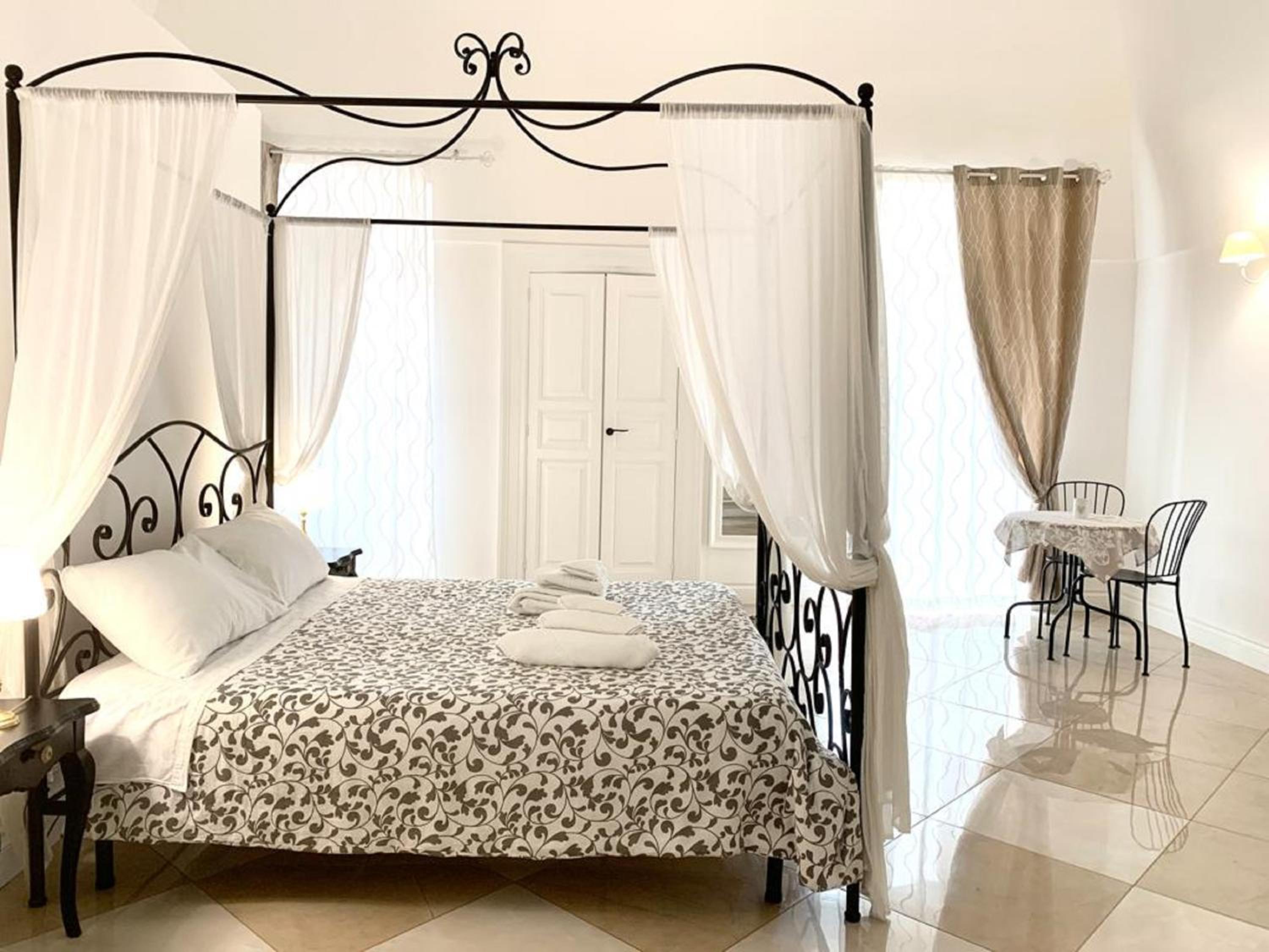 BED & BREAKFAST PL PALACE