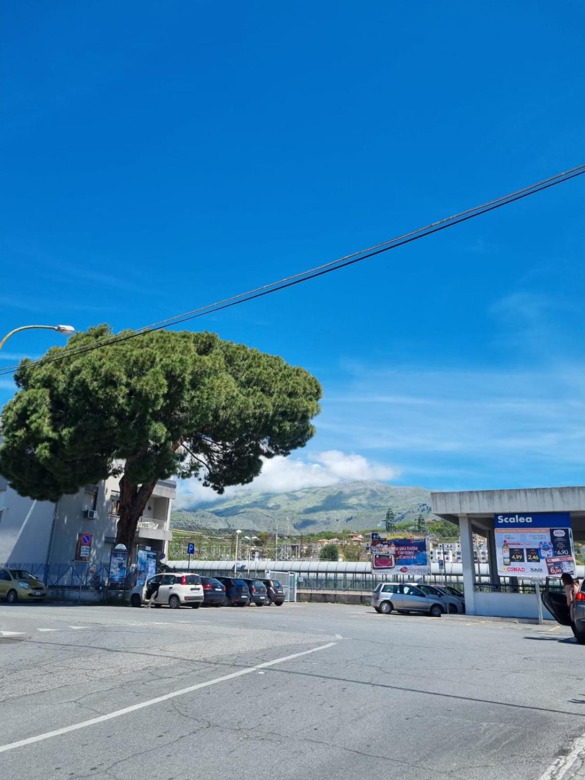 Rent an apartment in the picturesque Scalea, Italy view 2