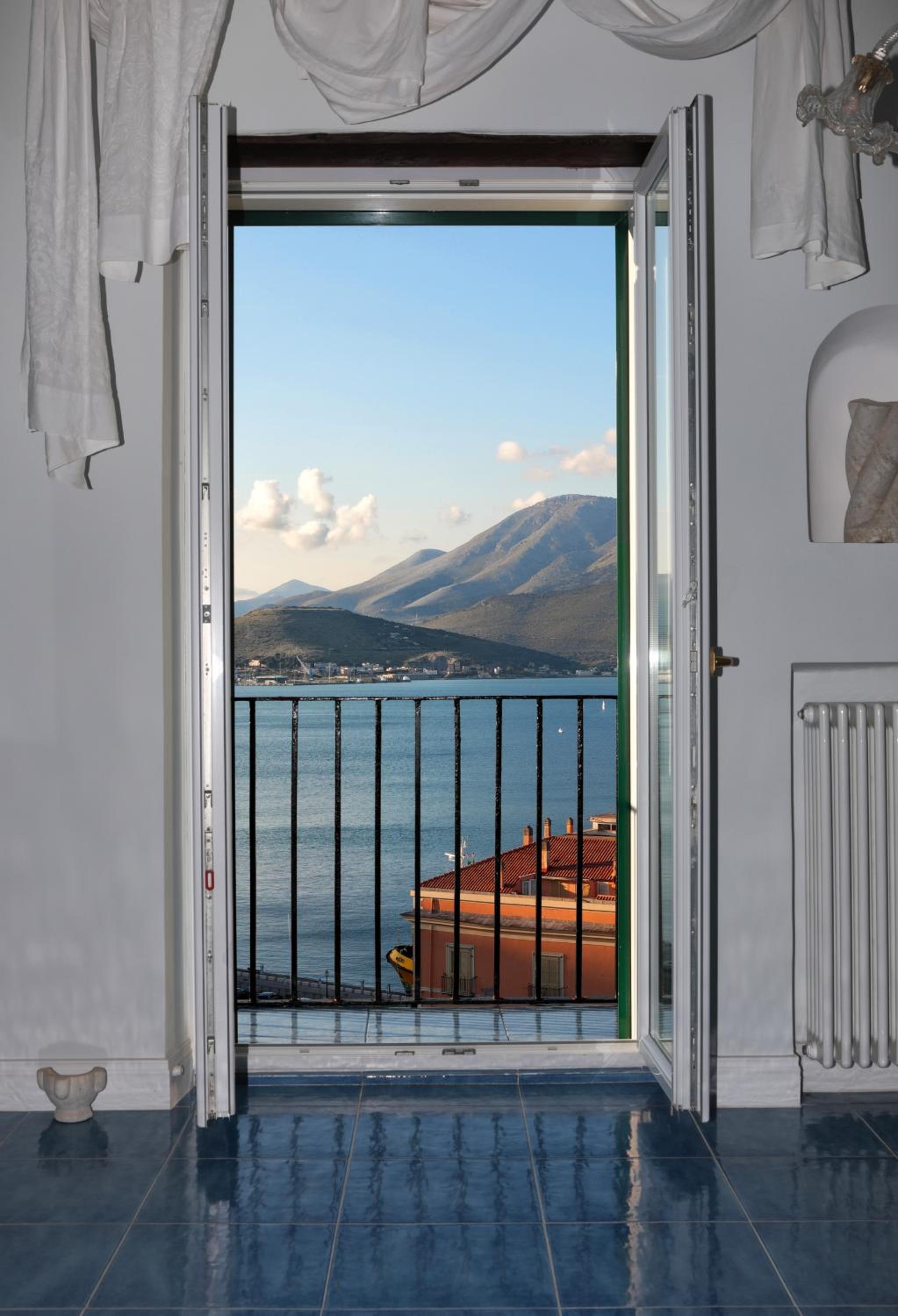 Di sole e d’azzurro - sea view photo 3