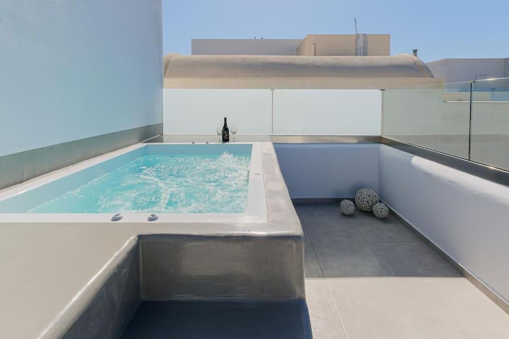 Ageri Suite view 2