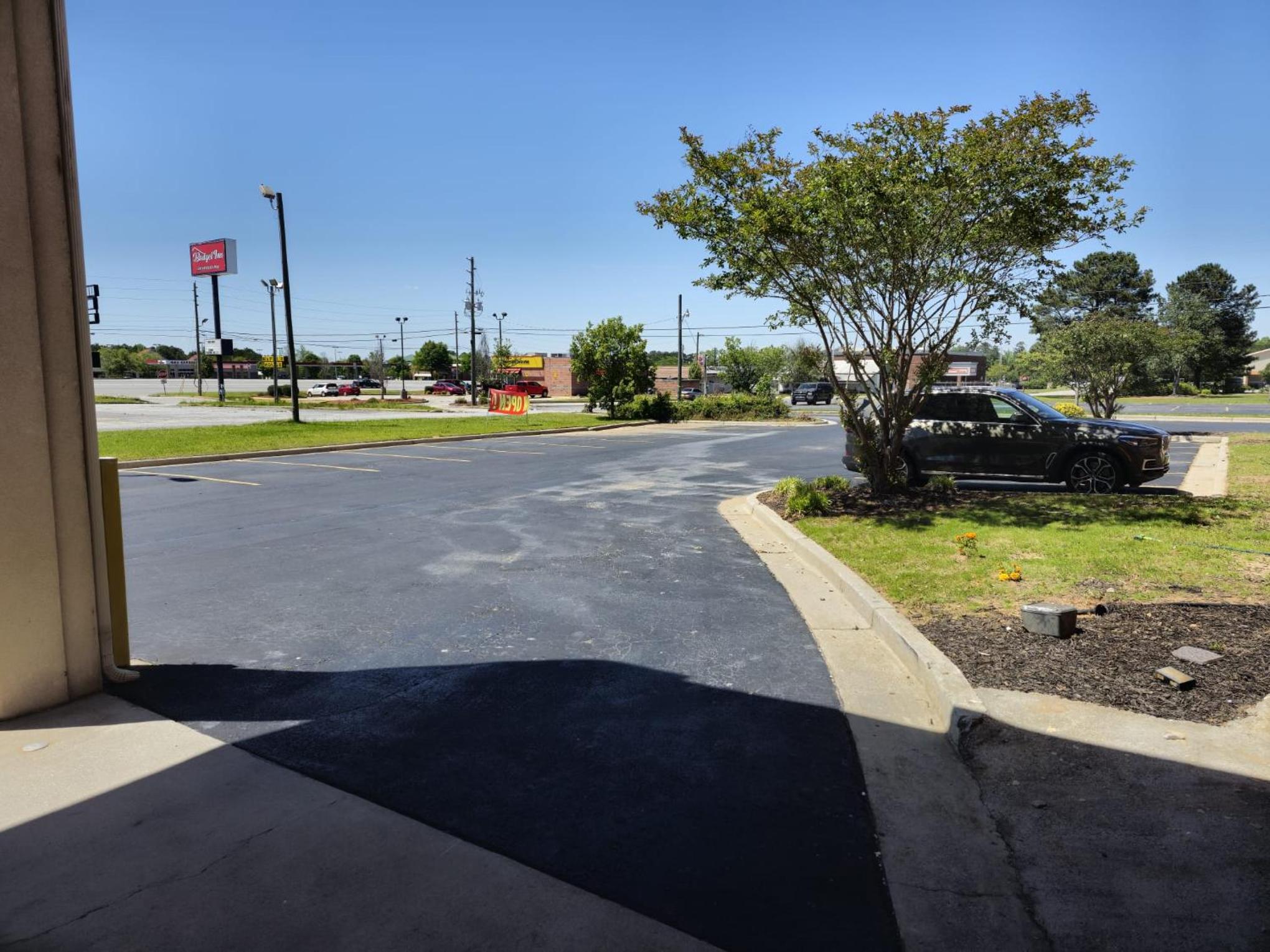 Budget Inn, Hwy 41