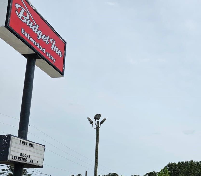 Budget Inn, Hwy 41