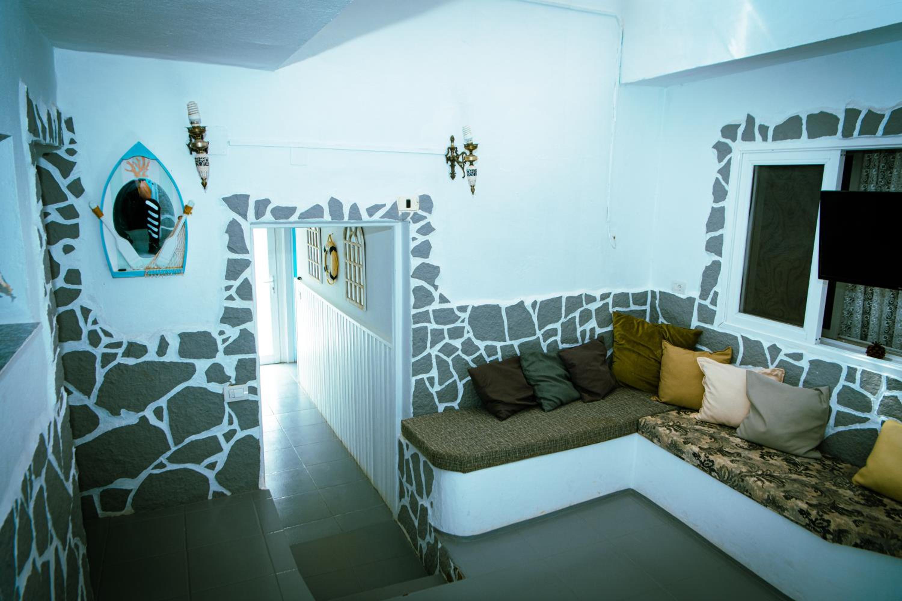 Hostel Blue Lagoon